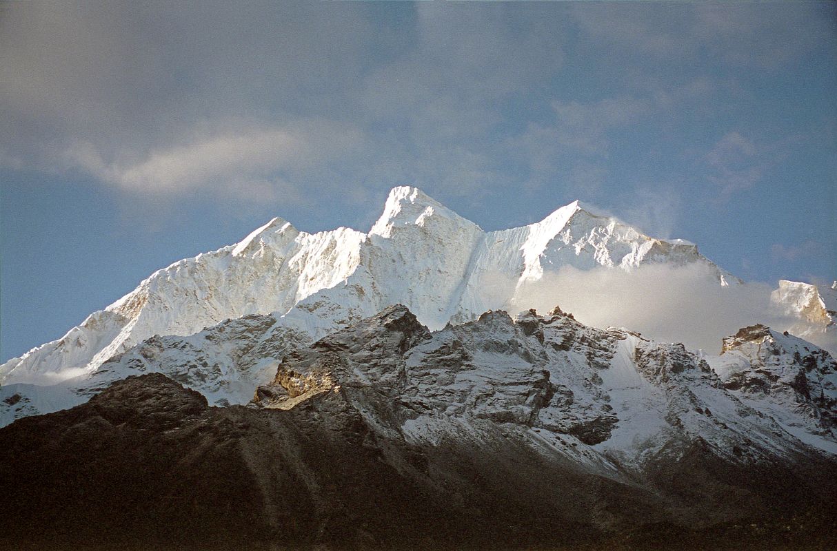 14 Chomolonzo North Face From Hoppo Camp Early Morning